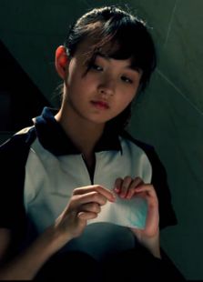 微电影《学校尽头》少女深陷现实与梦境的沼泽